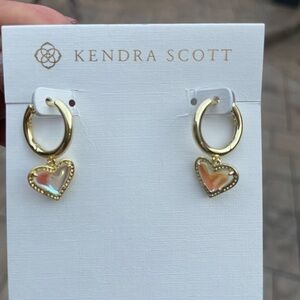 NWT- Kendra Scott Ari Heart Drop Huggie Hoop Earrings